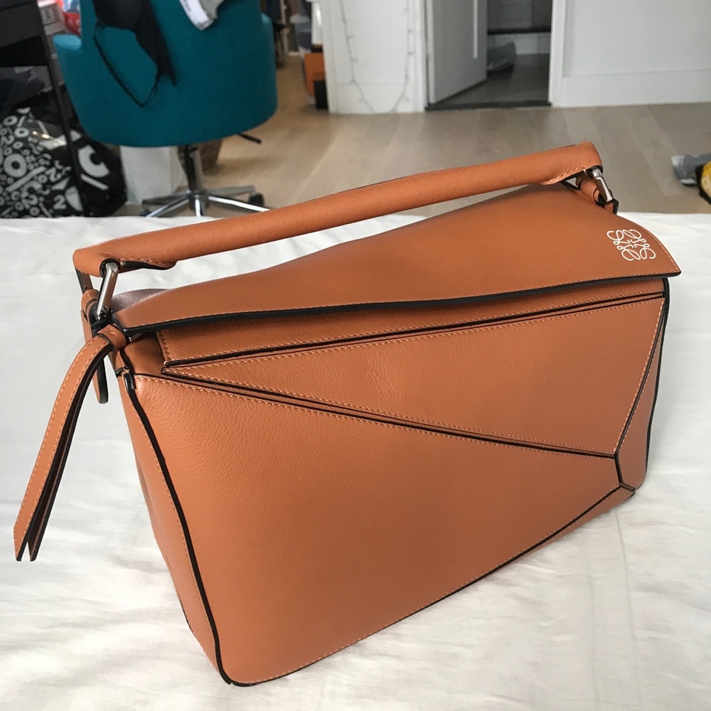 Loewe Medium puzzle bag